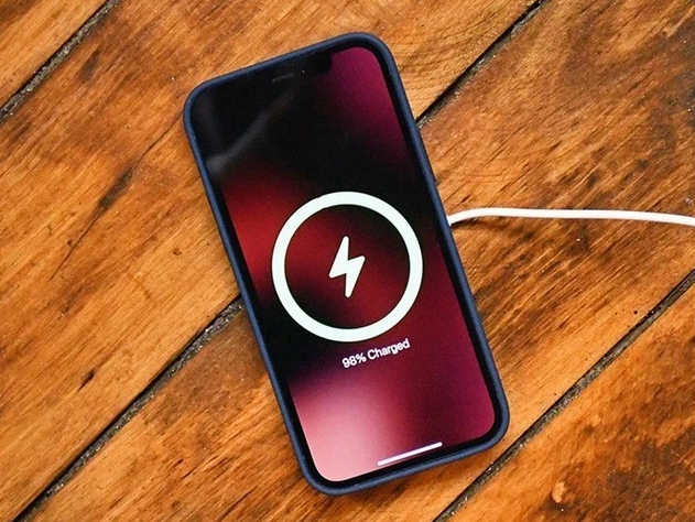 长倘口镇苹果手机维修分享iPhone 12可以随便充电吗 
